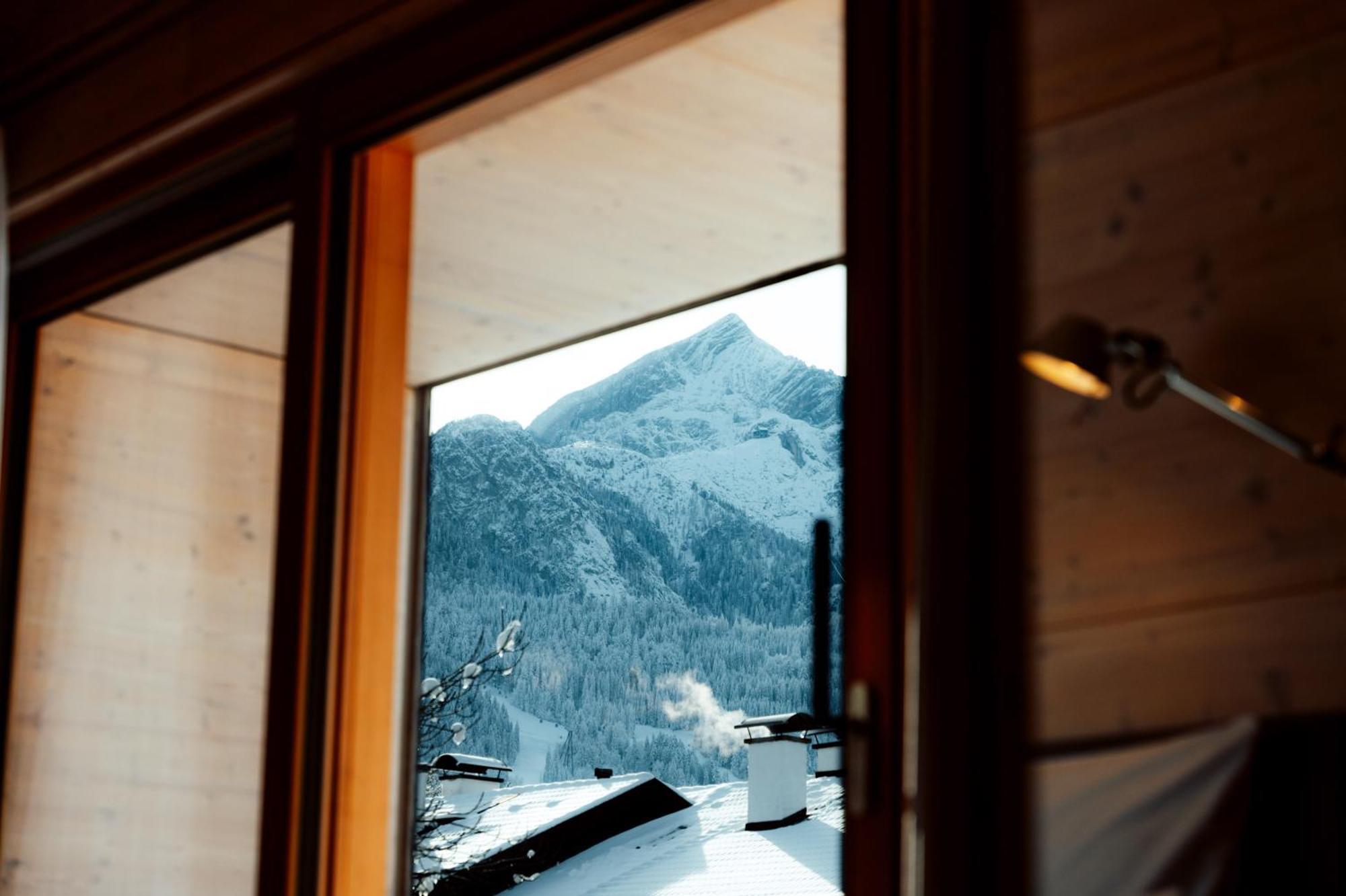 Traumferienhaus 2 Mit Sauna Und Bergblick การ์มิช-พาร์เทนเคียร์เชน ภายนอก รูปภาพ