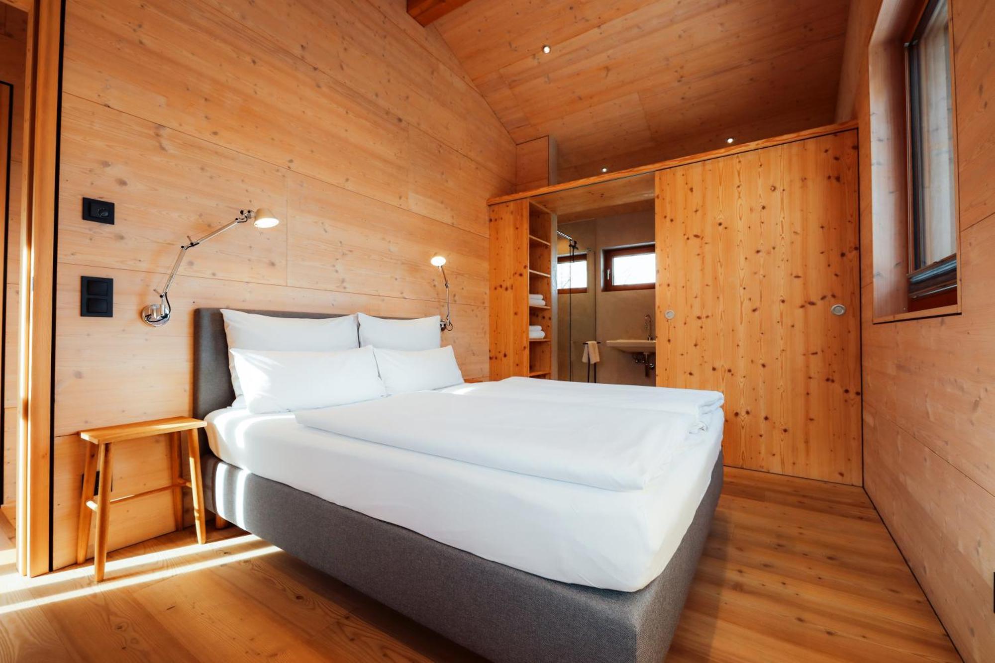 Traumferienhaus 2 Mit Sauna Und Bergblick การ์มิช-พาร์เทนเคียร์เชน ภายนอก รูปภาพ