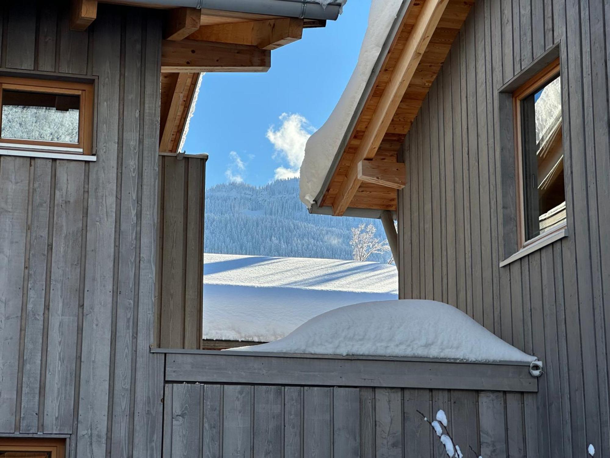 Traumferienhaus 2 Mit Sauna Und Bergblick การ์มิช-พาร์เทนเคียร์เชน ภายนอก รูปภาพ